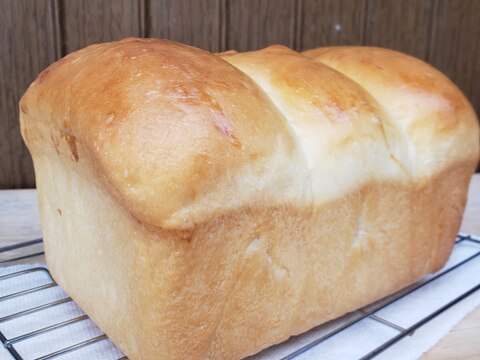 老麺法で作る柔らかミルク食パン